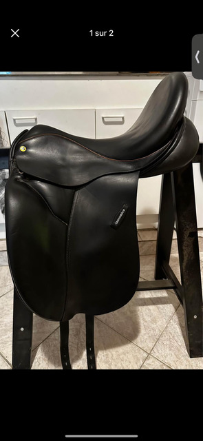 Selle dressage cuir