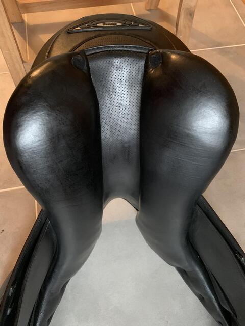 Selle de dressage Prestige Helen K
