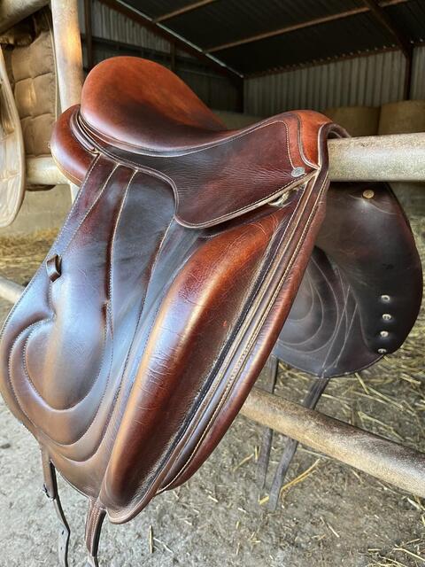 Selle de dressage Antarès Cadence