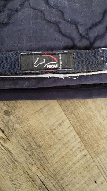 Tapis taille cheval coupe mixte bleu marine