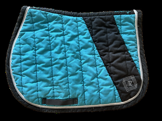 Fouganza, Tapis Cheval