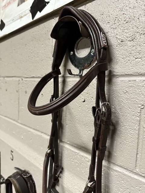 Bridon muserolle croisée CWD taille 3-cheval