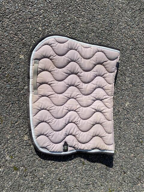 Tapis silver crown