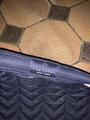 tapis bleu marine