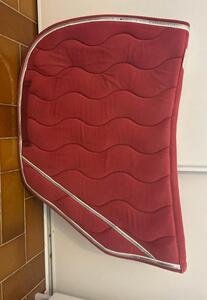tapis equithème rouge bordeaux