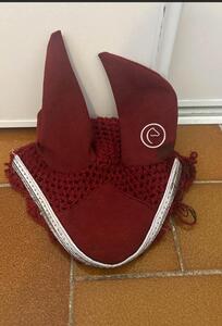 bonnet equitheme bordeaux