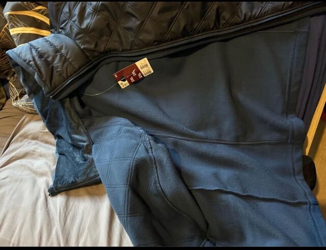 pull bleu marine