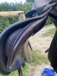 Selle mixte Prestige New Versailles