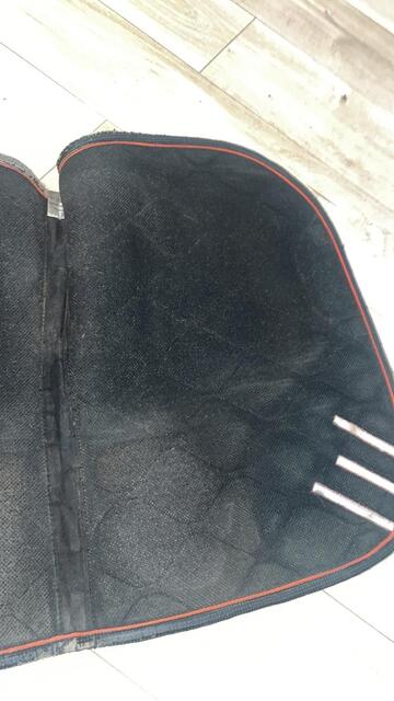tapis gem noir