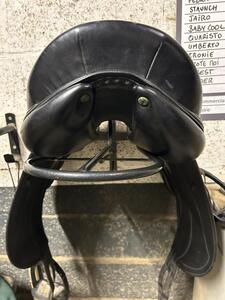 Selle de dressage devoucoux
