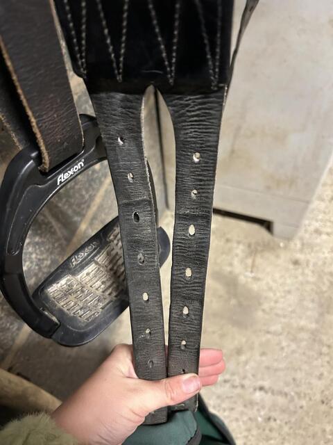Selle de dressage devoucoux