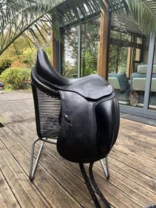 selle de dressage cwd SE08