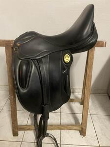 Selle de dressage Jean Luc Maurel 18’