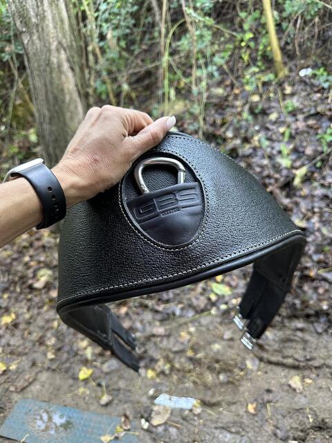 Sangle anatomique cuir GBS 130cm noir