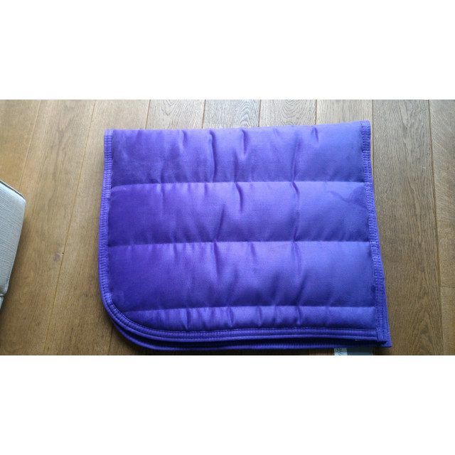 Tapis mauve QHP