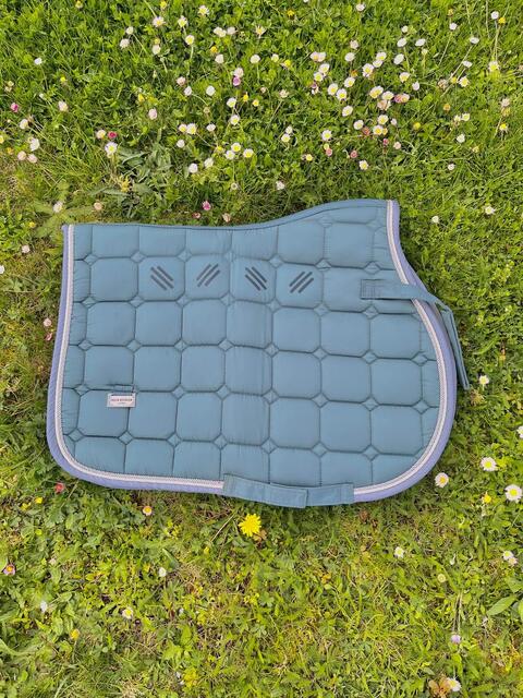 Tapis de selle Essential Felix Bühler bleu ciel