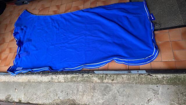 chemise polaire avec encolure