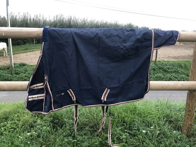 Couverture Equithème 0g 125cm