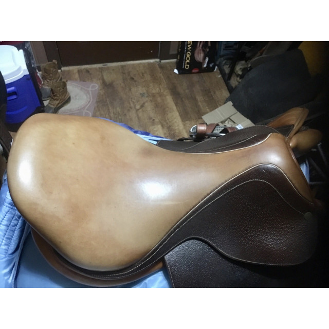 Selle 17 quartier 5 marque bâtes