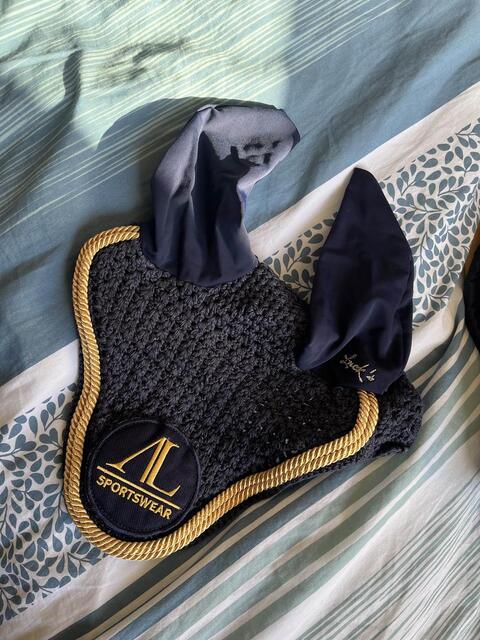 bonnet alexandra ledermann