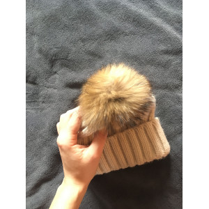 Bonnet avec pompom