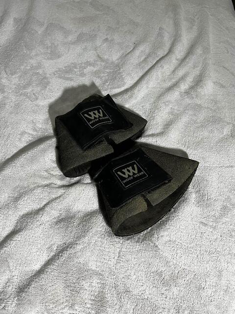 Cloches Woof Wear