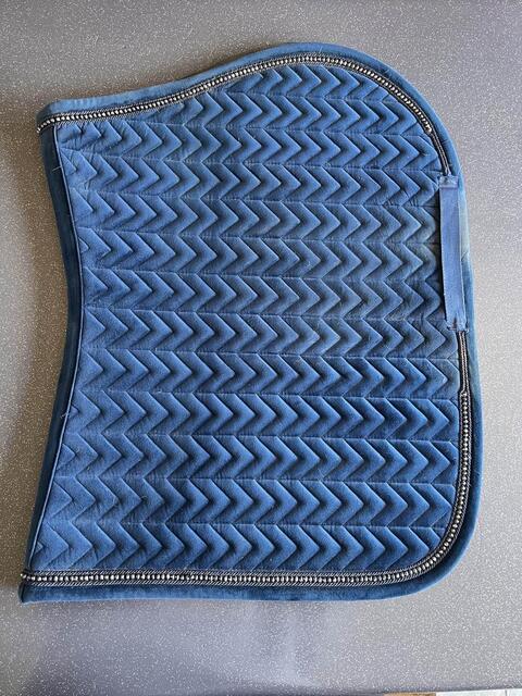 tapis kentucky velvet pearl bleu marine