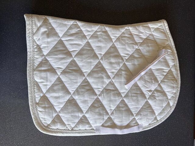 tapis qui-thème blanc