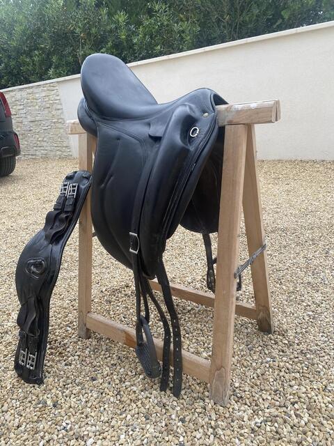 Selle devoucoux 17,5