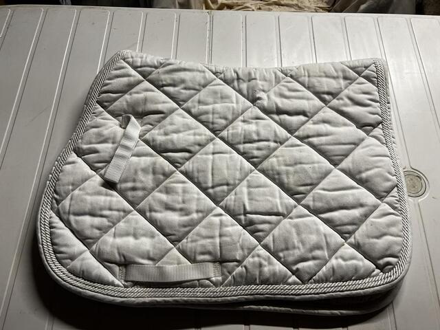 Tapis blanc de concours