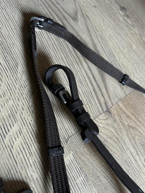 rênes avec arrêtoirs