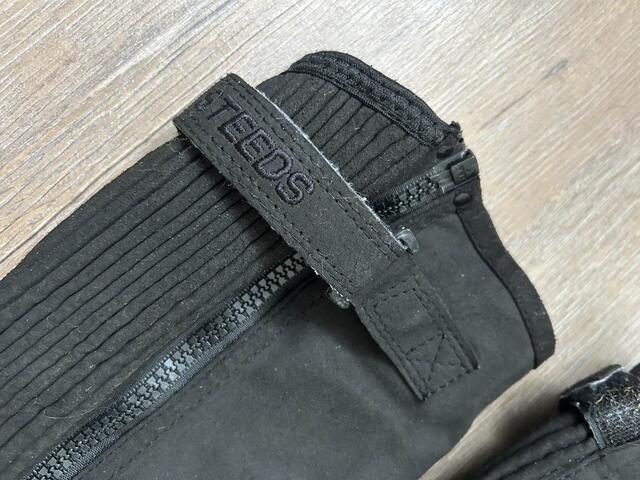 chaps noir steeds