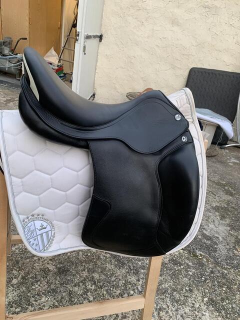 Selle de dressage K DENCE prestige Italia 17 pouces