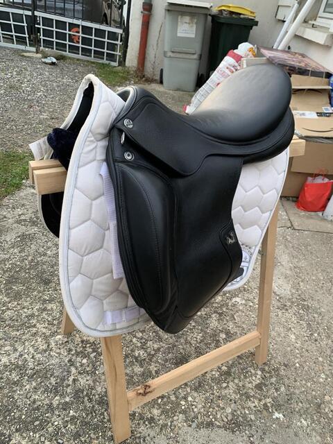 Selle de dressage K DENCE prestige Italia 17 pouces