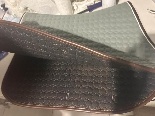 Tapis Kentucky Classic leather vert d’eau/ vert poudreux/ dirty Green/ disty Green