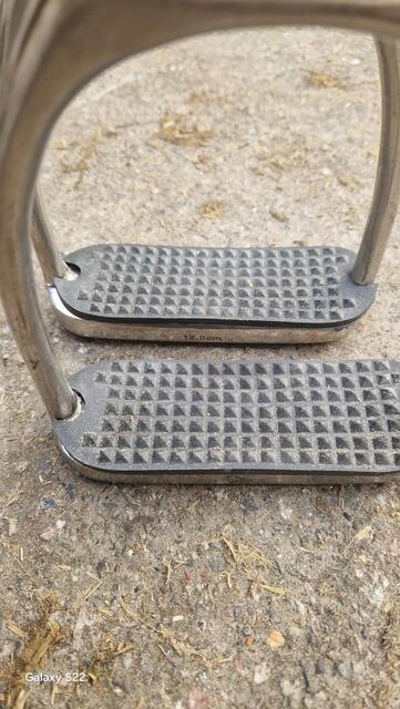 Paire d'étrier en aluminium