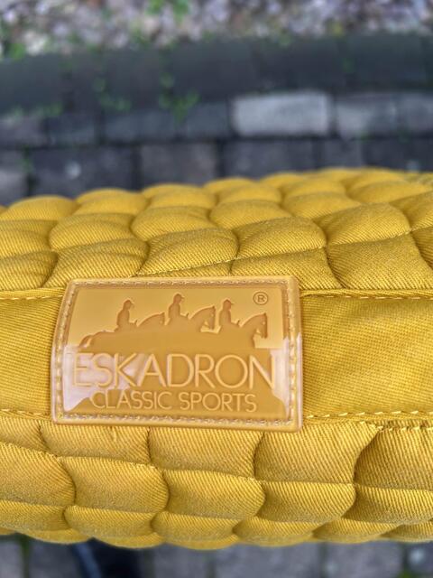 Tapis de selle coton Classic sports 2021 Eskadron