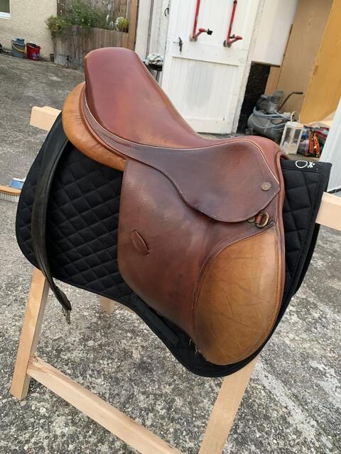 Selle mixte Fouilloux 16,5 pouces