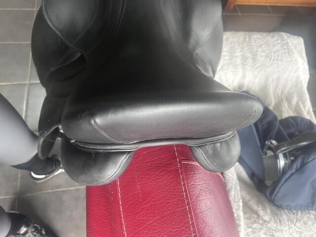 Selle de dressage antares