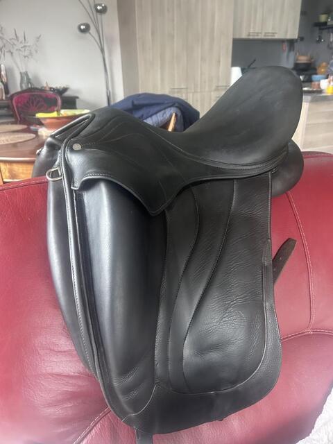 Selle de dressage antares