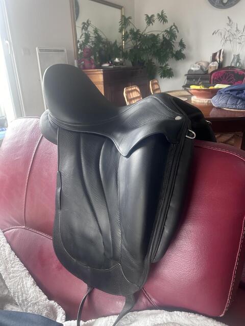 Selle de dressage antares