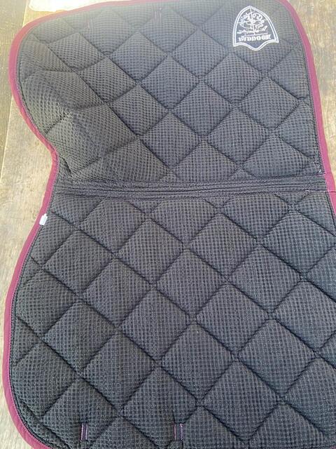 ensemble tapis bonnet Prune