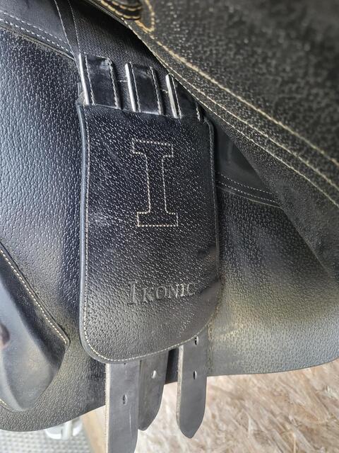 Selle Ikonic