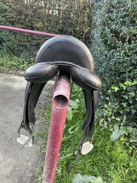Selle de dressage Time Rider