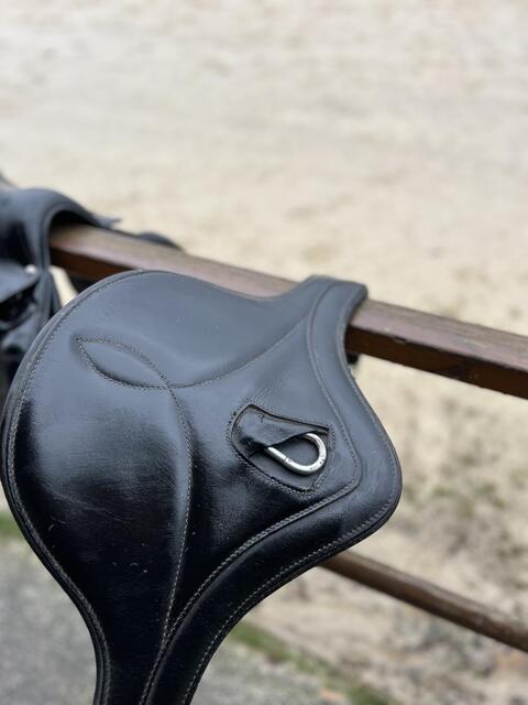 Selle devoucoux noire