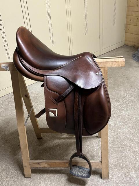 À vendre: Selle Childeric CSO modèle FMCL