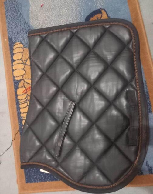 tapis noir/marron