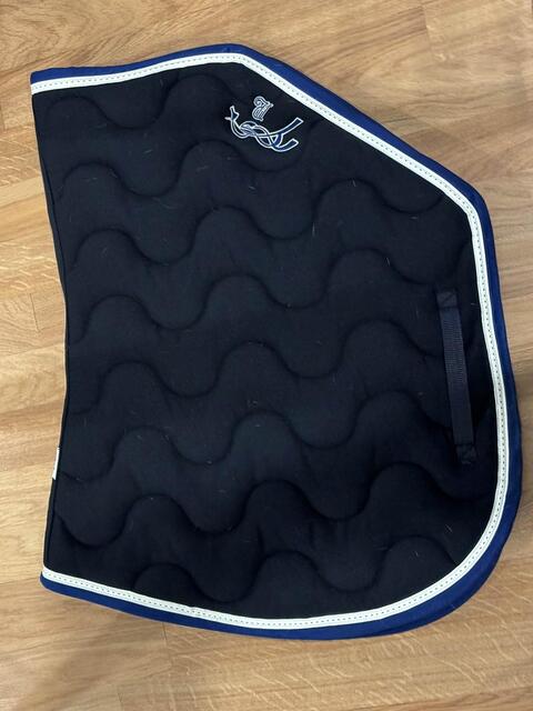 tapis Pénélope bleu marine