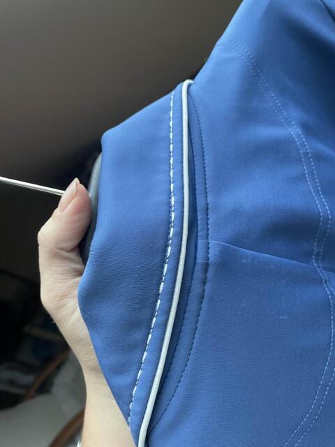 veste de concours bleue