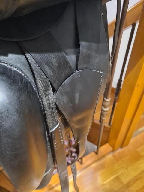 SELLE DE DRESSAGE KINGSLEY